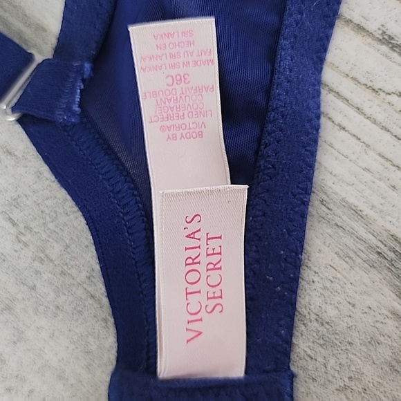 Victoria's Secret Body by Victoria lined perfect coverage blue lace bra Size 36C - Picture 7 of 10